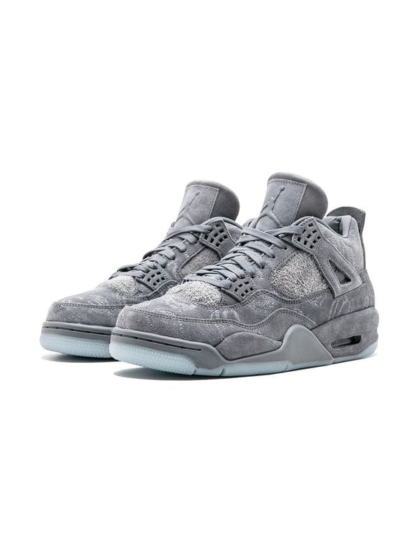 Air Jordan 4 Retro KAWS